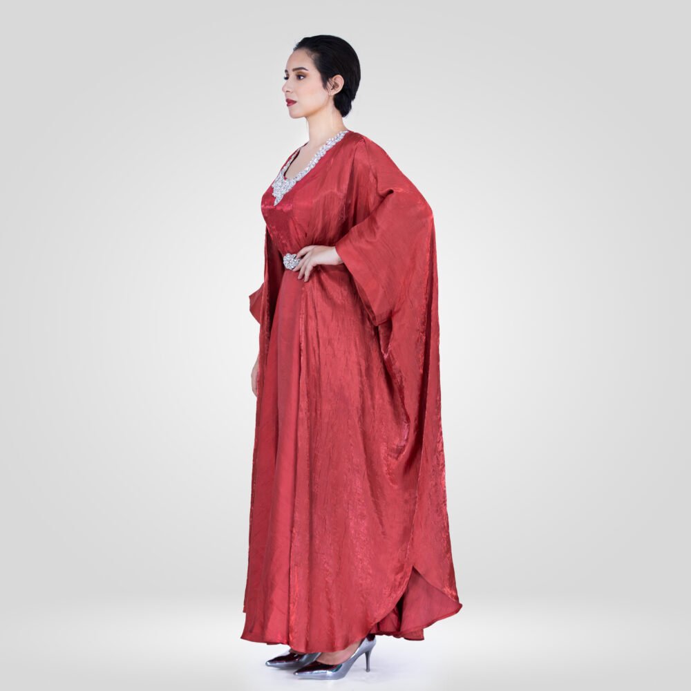 Abaya Noor Robe Chanton de Soie Ensemble – Rouge Grenadine – Image 4